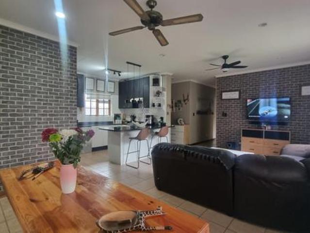 3 Bedroom House in Steiltes