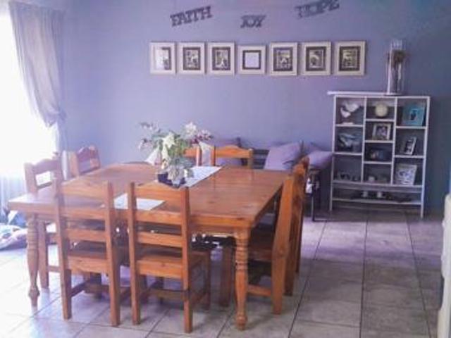 3 Bedroom House in Sterpark