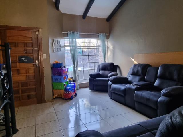 3 Bedroom Townhouse in Sterpark