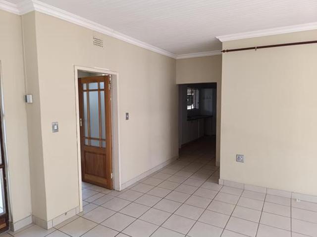3 Bedroom House in Sterpark