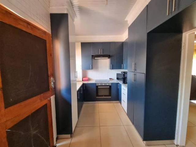 3 Bedroom House in Stilfontein