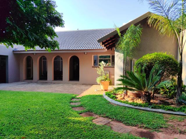 3 Bedroom House in Stilfontein