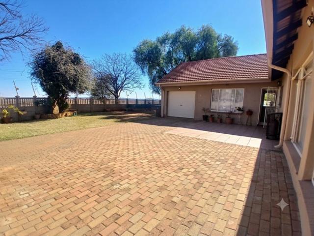 3 Bedroom House in Stilfontein