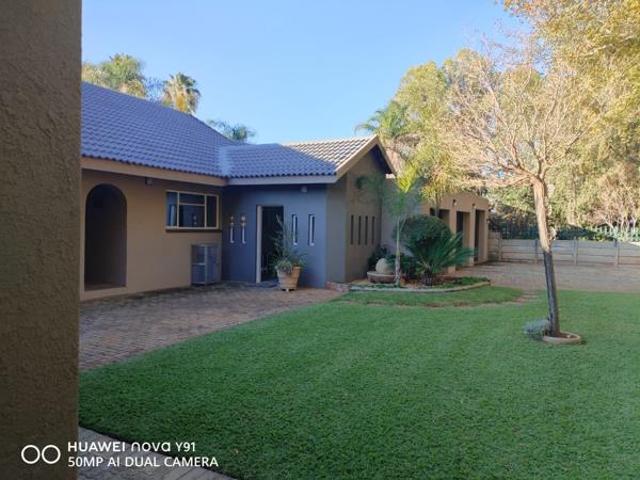 3 Bedroom House in Stilfontein