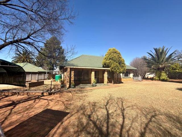 3 Bedroom House in Stilfontein