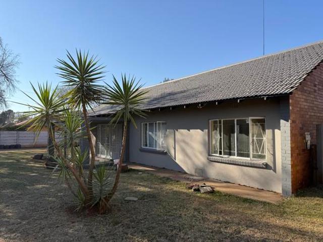 3 Bedroom House in Stilfontein