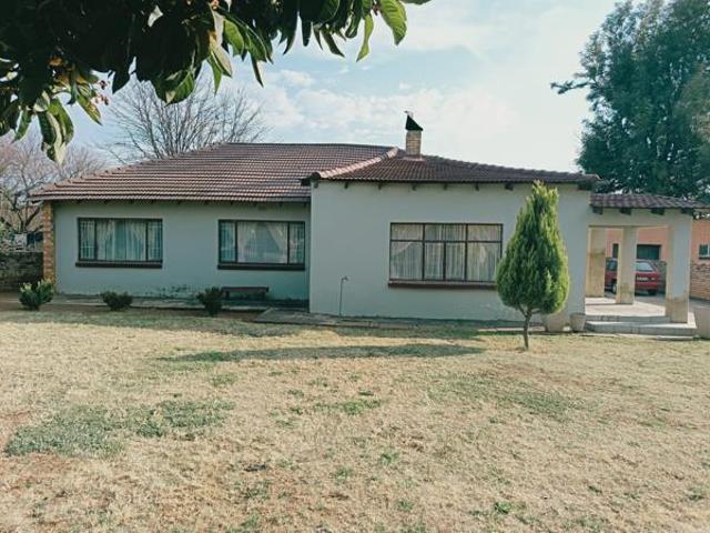 3 Bedroom House in Stilfontein