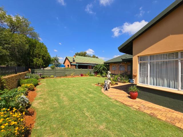 3 Bedroom House in Stilfontein