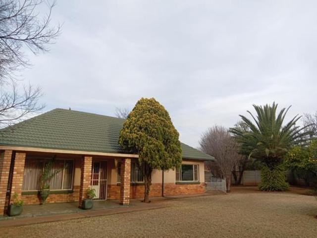3 Bedroom House in Stilfontein
