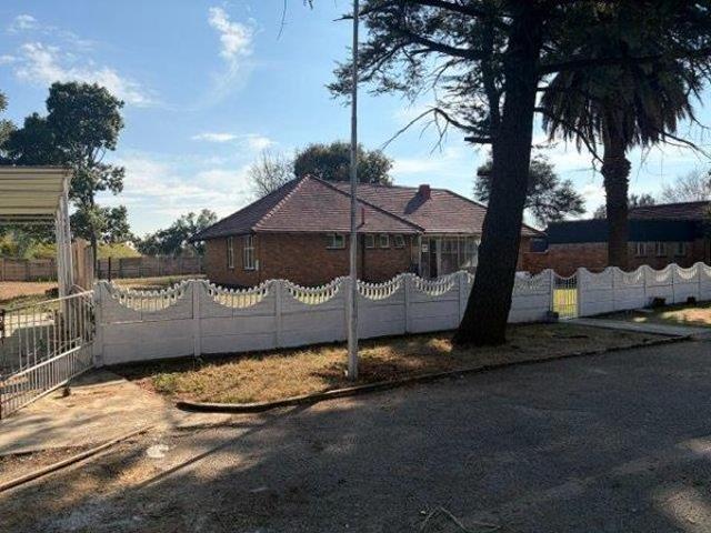 3 Bedroom House in Stilfontein