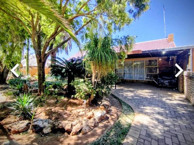 3 Bedroom House in Stilfontein