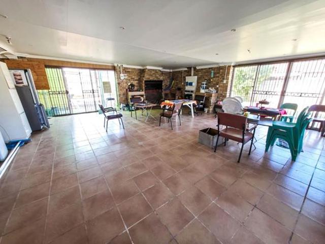 3 Bedroom House in Stilfontein