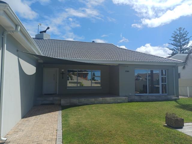 3 Bedroom House in Still Bay West