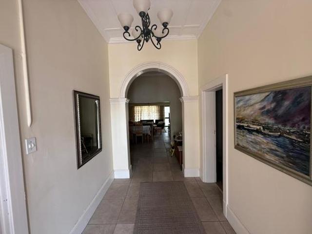 3 Bedroom House in Strand North