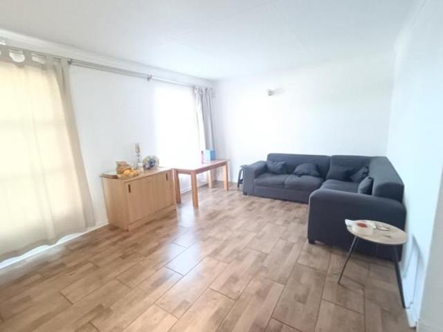 3 Bedroom House in Strandfontein