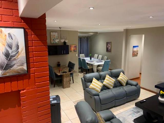 3 Bedroom House in Strathavon