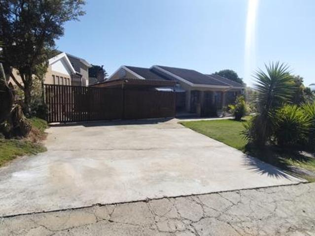 3 Bedroom House in Strelitzia Park