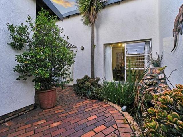 3 Bedroom House in Strubens Valley