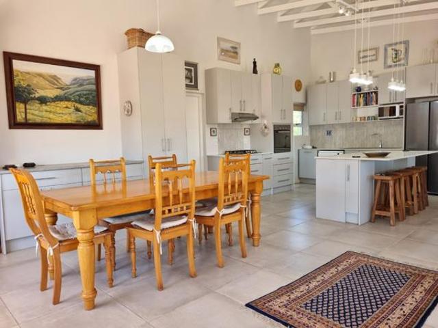3 Bedroom House in Struisbaai