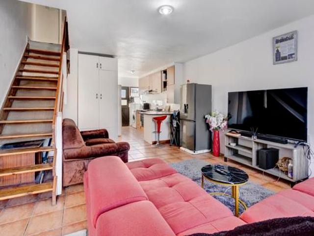 3 Bedroom House in Summer Greens