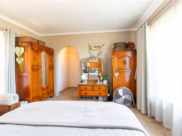 3 Bedroom House in Sunair Park