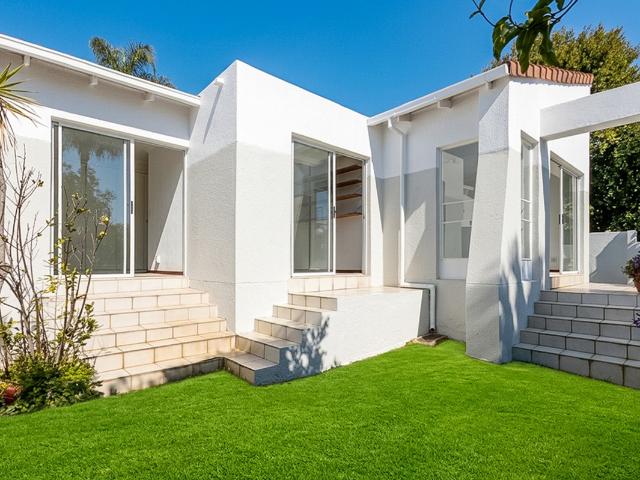 3 Bedroom House in Sundowner