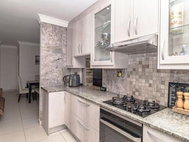 3 Bedroom House in Sunningdale