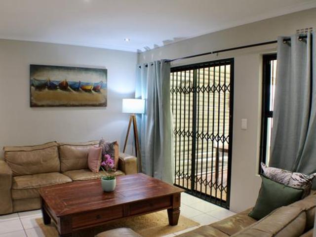 3 Bedroom House in Sunningdale