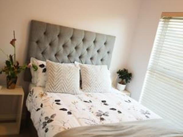 3 Bedroom House in Sunningdale