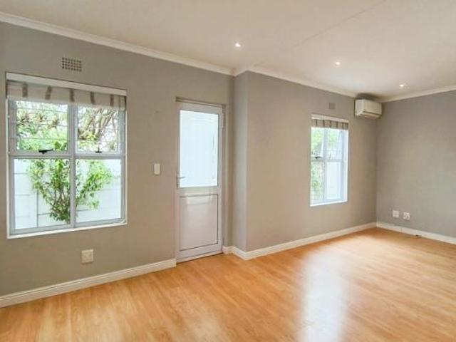 3 Bedroom House in Sunningdale