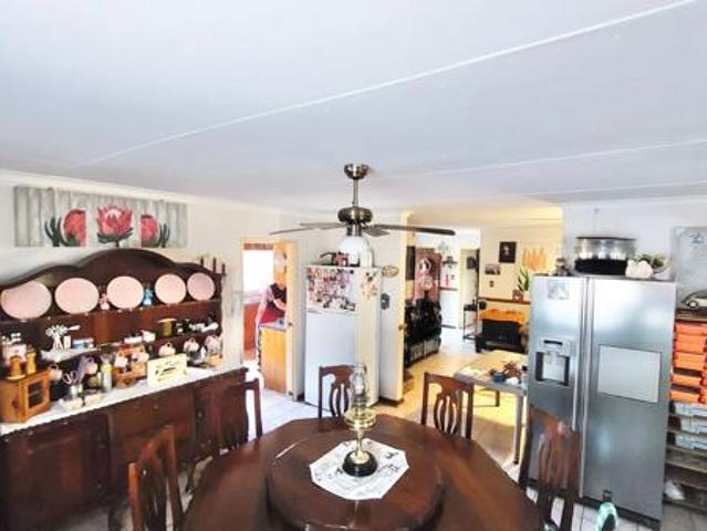 3 Bedroom House in Sunset Park
