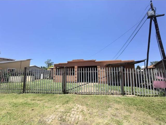 3 Bedroom House in Sunset View
