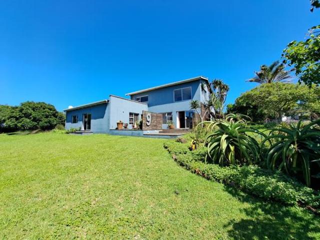 3 Bedroom House in Sunrise on Sea