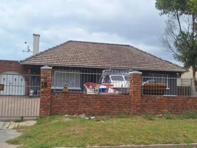3 Bedroom House in Swartkops