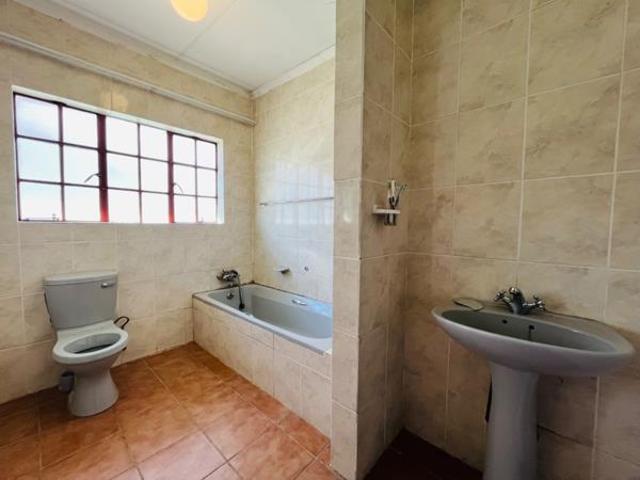 3 Bedroom House in Serala View