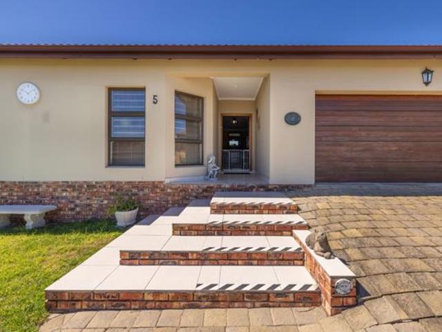3 Bedroom House in Port Alfred Central