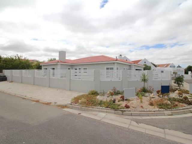 3 Bedroom House in Port Owen