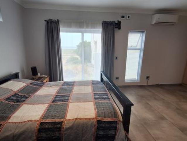 3 Bedroom House in Port Owen