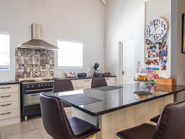 3 Bedroom House in Port Owen