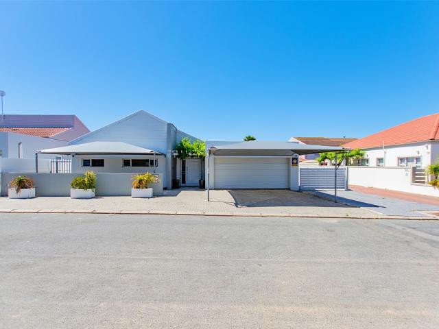 3 Bedroom House in Port Owen