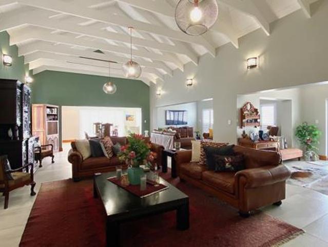 3 Bedroom House in Port Owen