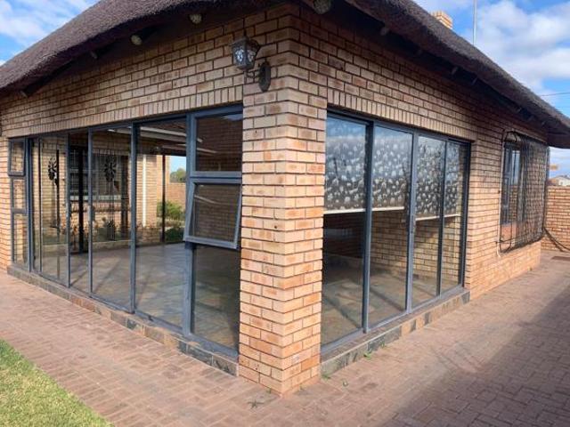 3 Bedroom House in Postmasburg