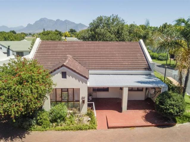 3 Bedroom House in Paarl