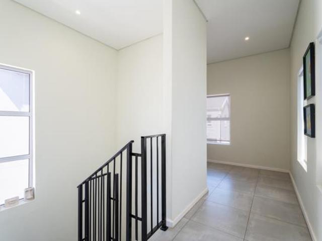 3 Bedroom House in Paarl Central