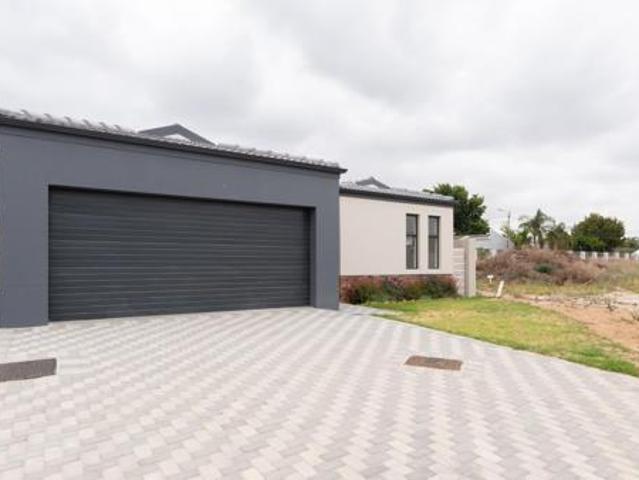 3 Bedroom House in Paarl Central