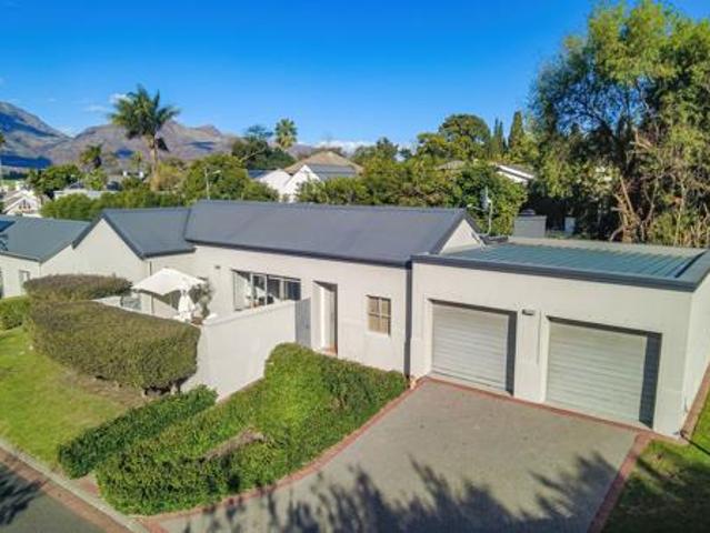 3 Bedroom House in Paarl Central