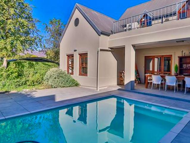 3 Bedroom House in Paarl Central