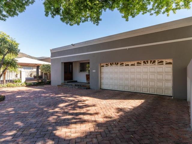 3 Bedroom House in Paarl North