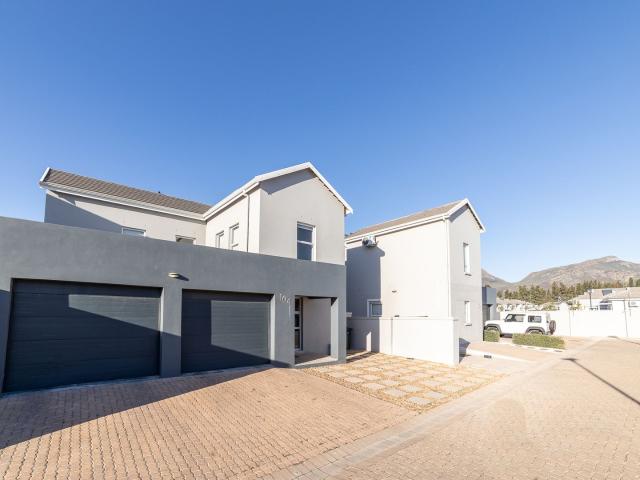 3 Bedroom House in Paarl South