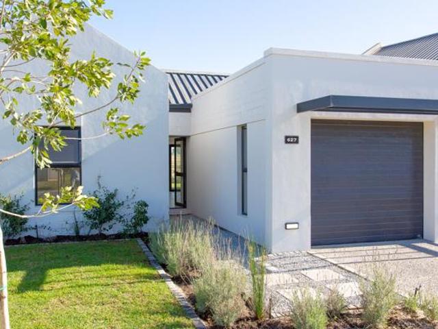 3 Bedroom House in Paarl Valleij Lifestyle Estate